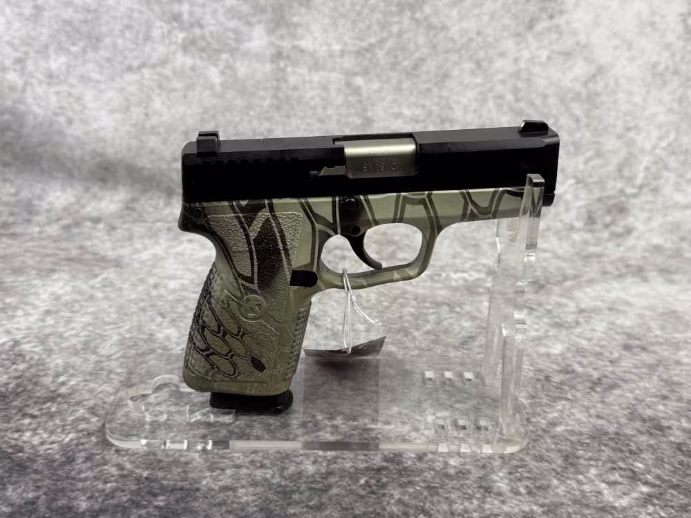 New Kahr Arms CW9 Kryptek ( 9MM )